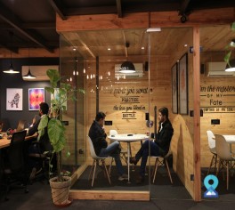 Meeting room in Andheri East, Mumbai