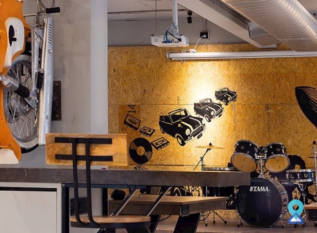 Coworking Space Cross Road